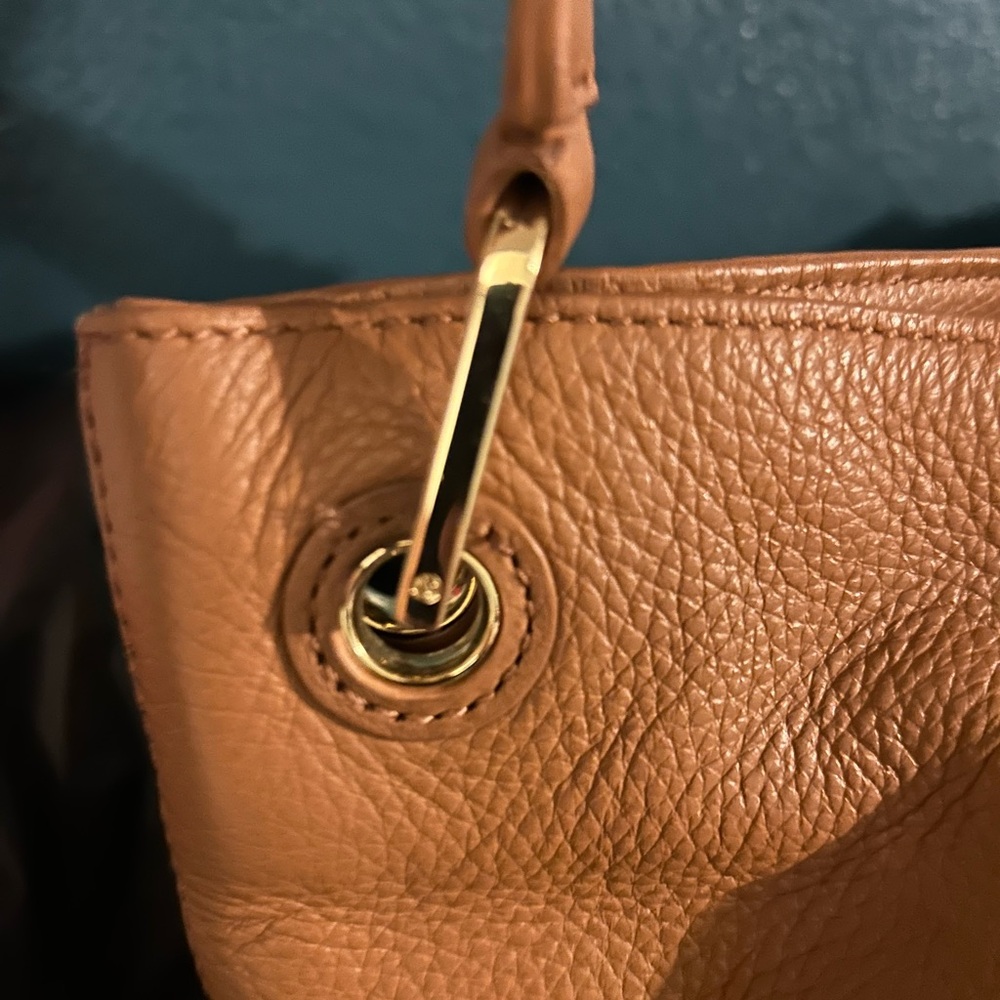 Authentic Tory Burch bag - Picture 9 of 15